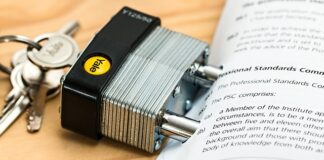 Na kim spoczywa obowiązek udzielenia pierwszej pomocy przy wypadkach w zakładzie pracy?