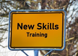 Kto płaci za praktyki studenckie?